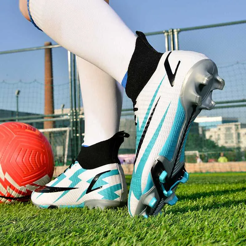 Adult High-Top Soccer Cleats for Training and Matches