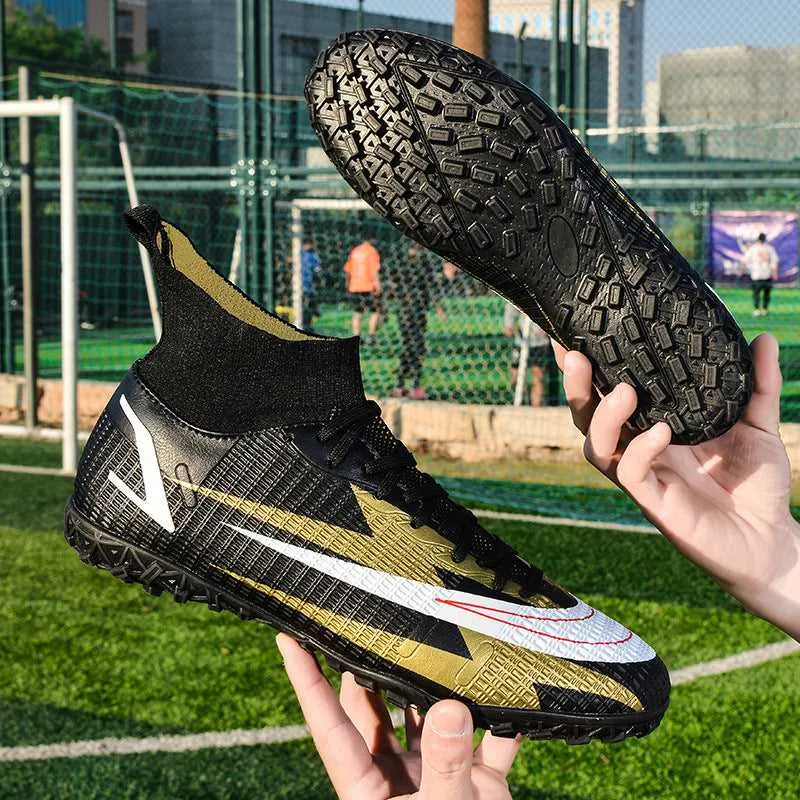 Adult High-Top Soccer Cleats for Training and Matches